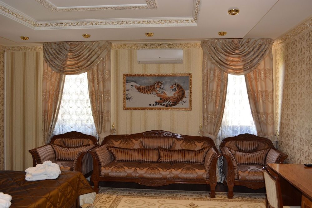 Papillon Hotel Luxury Room 10