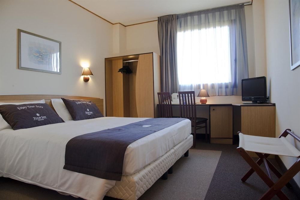 Tulip Inn Turin South Standard Room, 1 King Bed 3