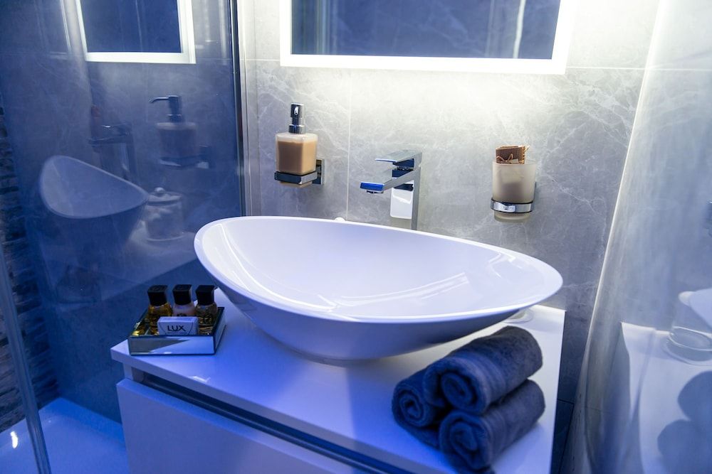 Aphrodite Suites Deluxe Apartment, Ensuite (Deluxe Apartment Suite) 17