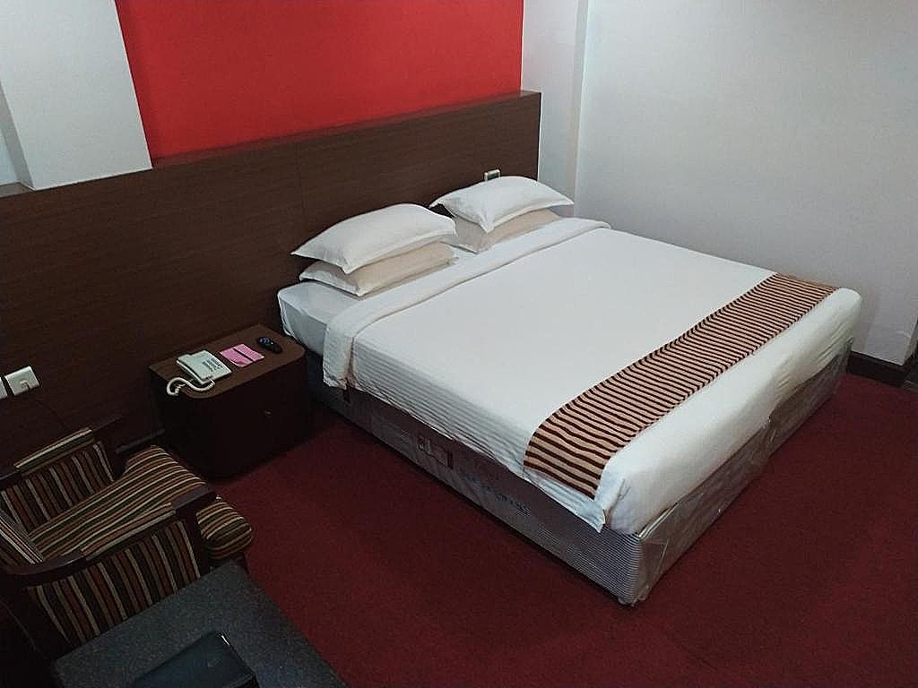 Hotel Shelter Executive Room 18