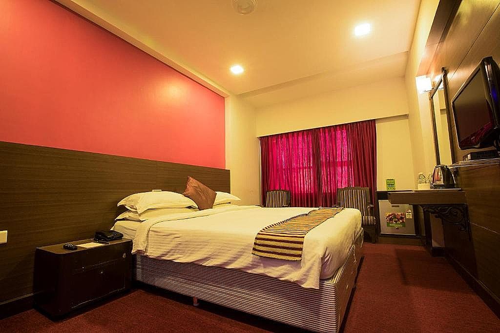 Hotel Shelter Executive Room 13