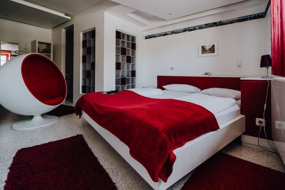 Road Stop Motel Dortmund Room (LA)