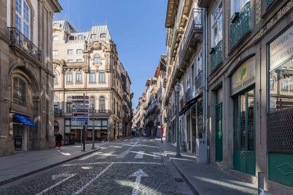 undefined B28 Apartments 8