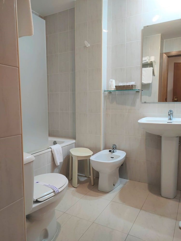 Casa Lorenzo Economy Double Room 3