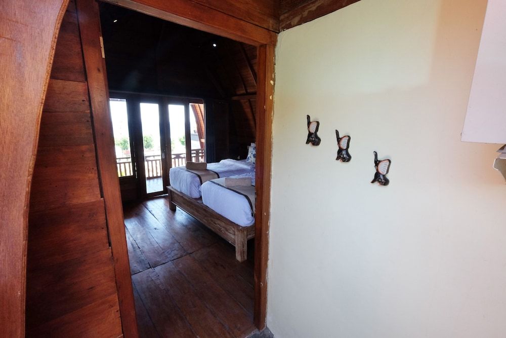 undefined Adara Beach Hut 5