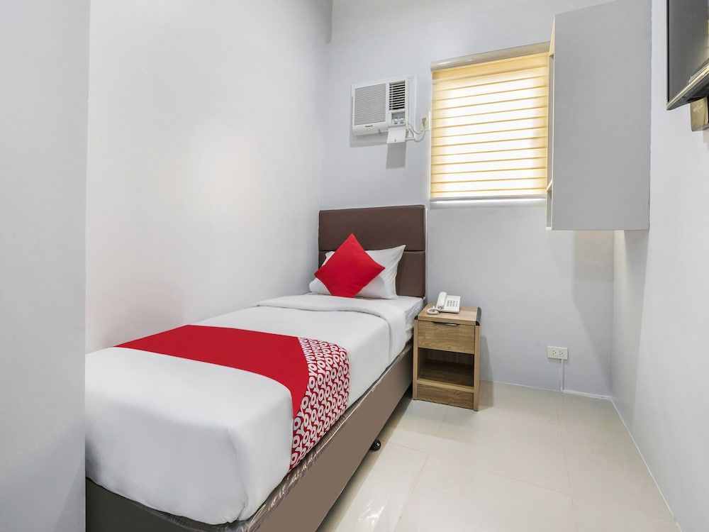 Super OYO 515 Finnex Hotel Saver Single Room