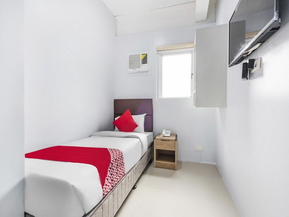 Super OYO 515 Finnex Hotel Saver Single Room 4