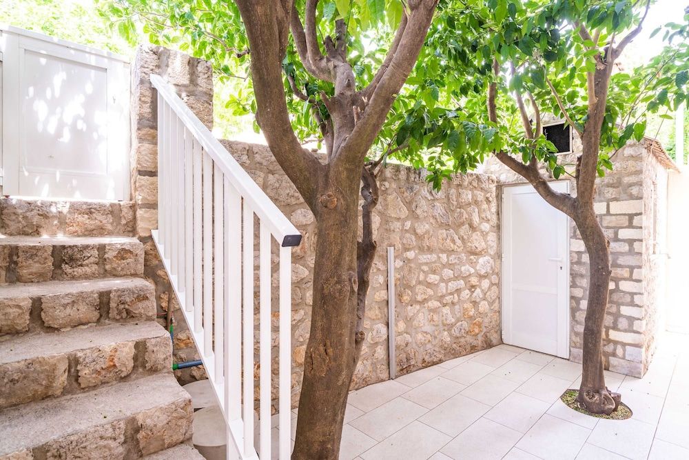 undefined Holiday Home King 4