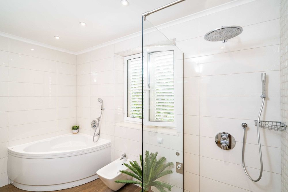 Holiday Home King House (Four-Bedroom House with Terrace) 37