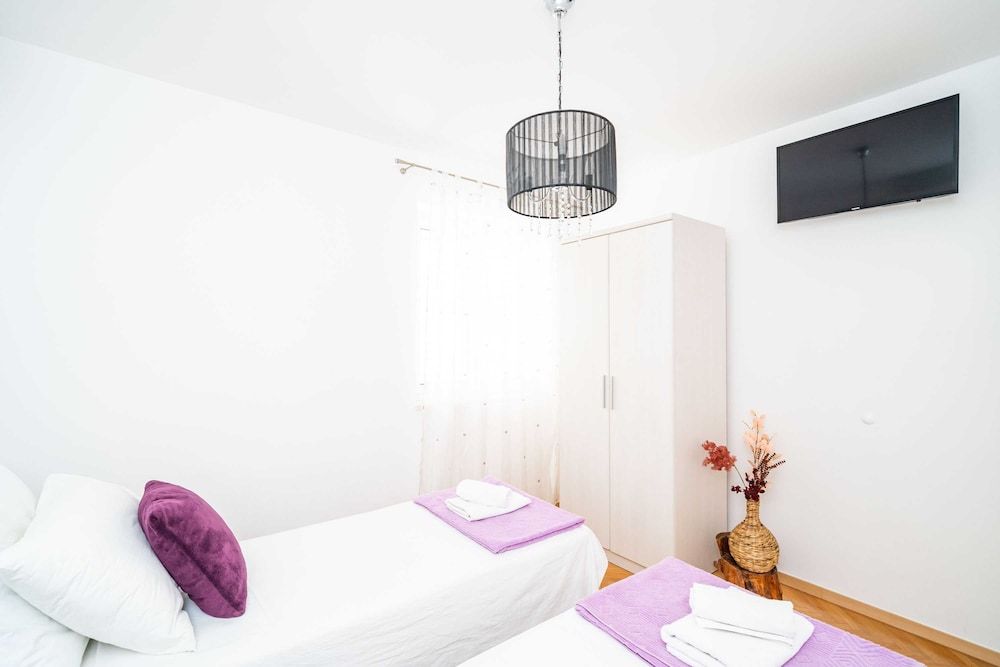 Holiday Home King House (Four-Bedroom House with Terrace) 13