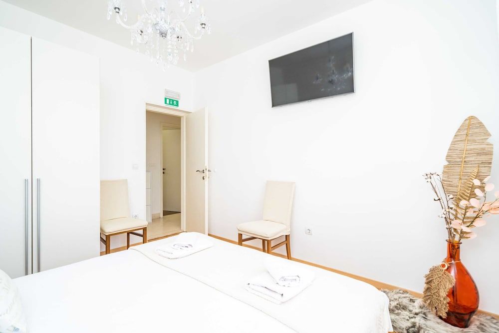 Holiday Home King House (Four-Bedroom House with Terrace) 11