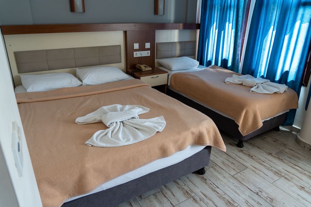 undefined Otel Eroglu 2