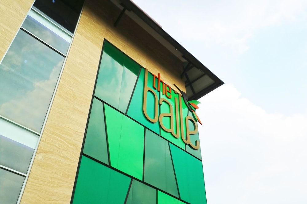 undefined The Baile 4