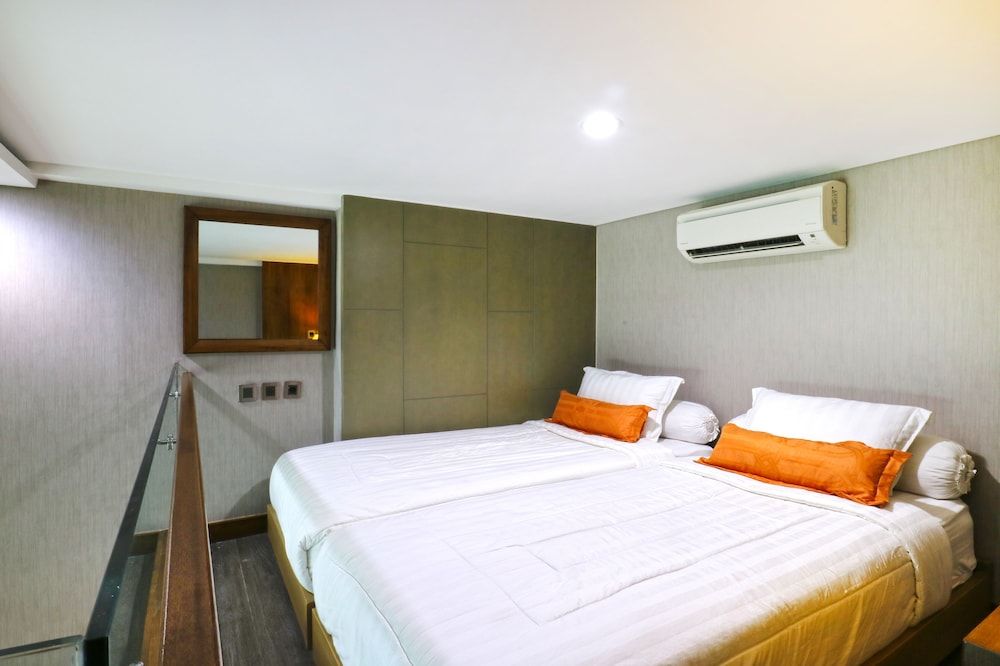 undefined The Baile 9