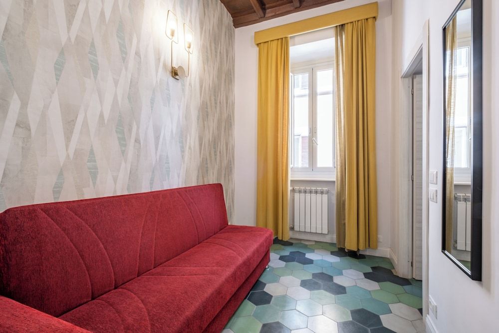 undefined 19 Steps Trevi 7