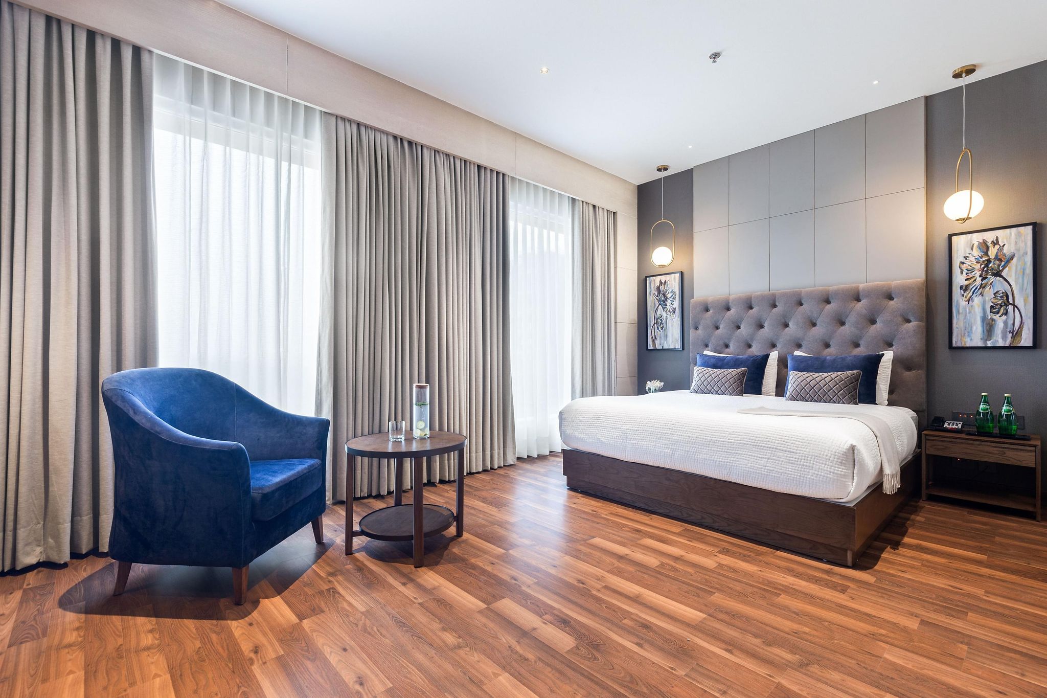 1 King Bed with Bathtub, Non-Smoking