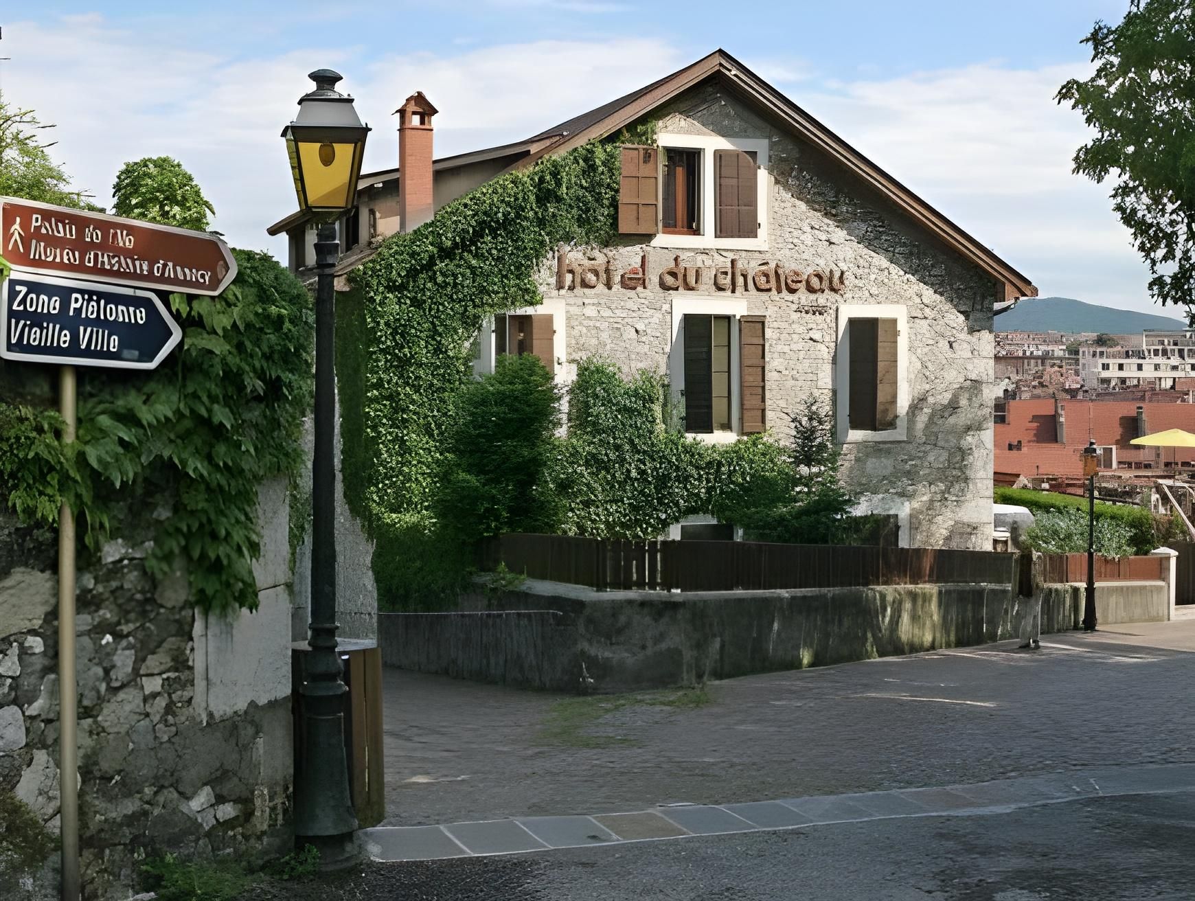 undefined Hotel du Chateau