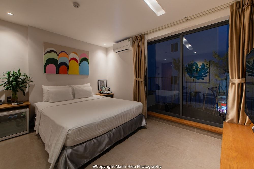 Deluxe Double Room, City View