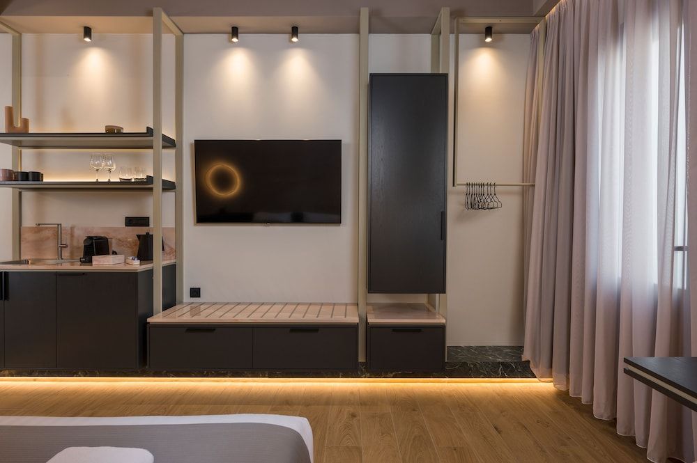 Agave Suites Luxury Studio Suite, 1 Queen Bed, Jetted Tub 15