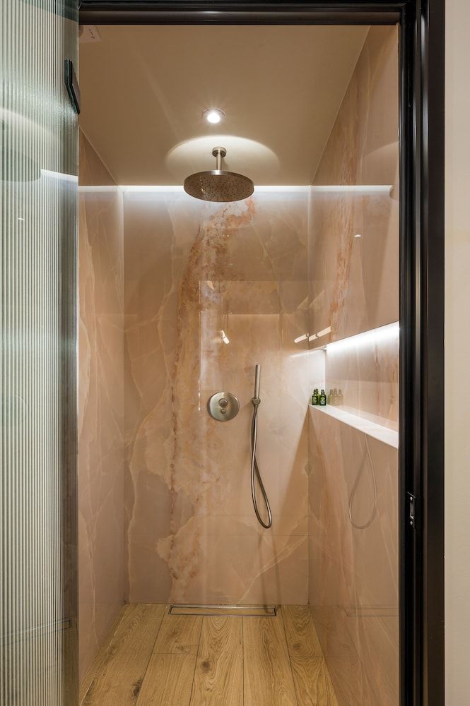 Agave Suites Luxury Studio Suite, 1 Queen Bed, Jetted Tub 10