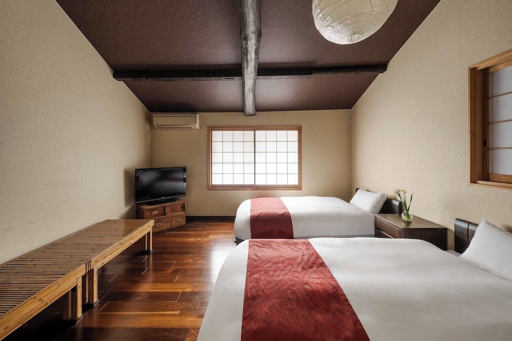 Akane-an Machiya Holiday House Traditional Townhome, Multiple Beds, Kitchen, Garden View