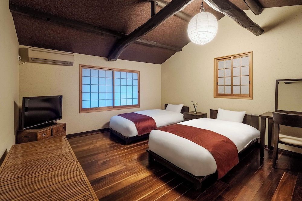 Akane-an Machiya Holiday House Traditional Townhome, Multiple Beds, Kitchen, Garden View 2