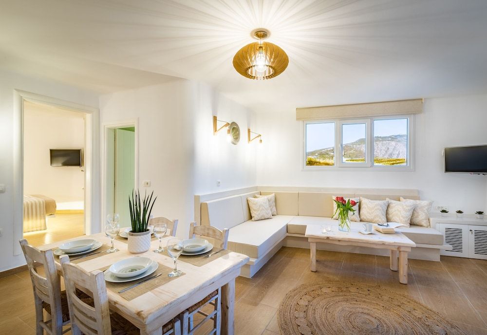 Klimata House - Private Hot Tub Pool & BBQ Villa Villa, 2 Bedrooms, Hot Tub 16