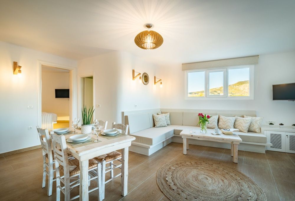 Klimata House - Private Hot Tub Pool & BBQ Villa Villa, 2 Bedrooms, Hot Tub 7