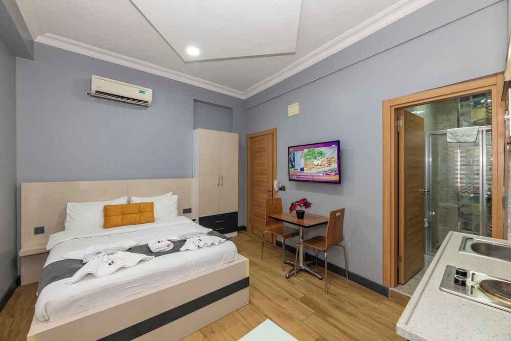 Taksim Trend Residence B) Standard Suite