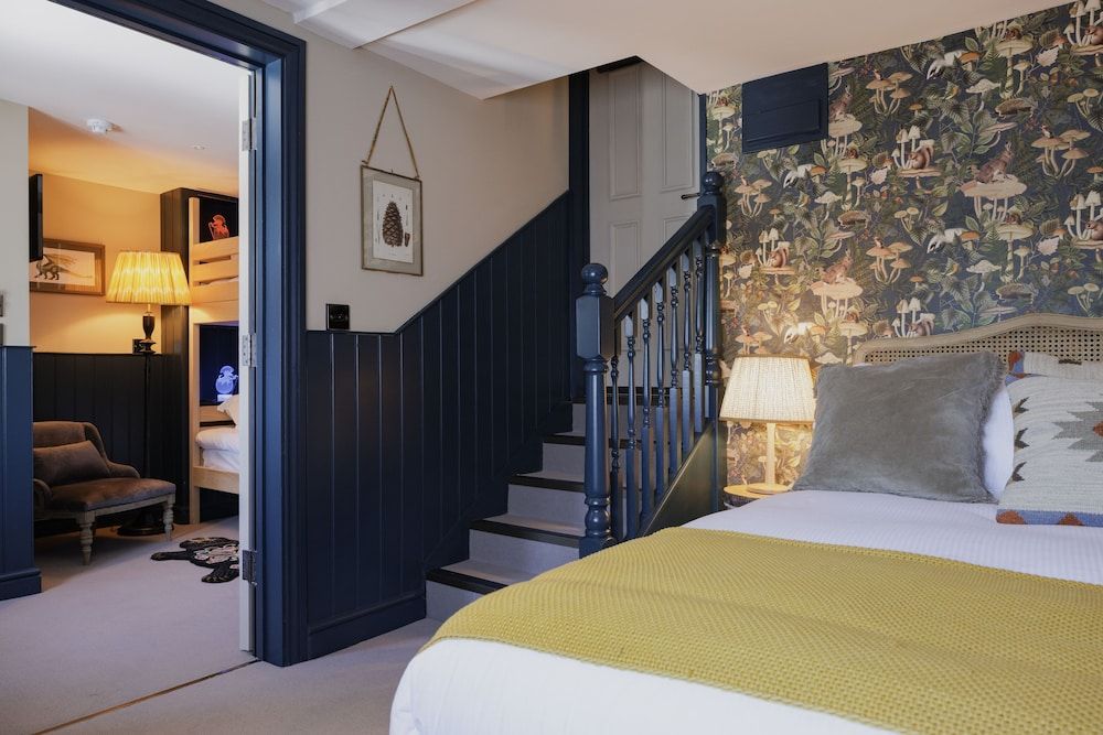 The George & Dragon Family Double Room, 1 King Bed 6