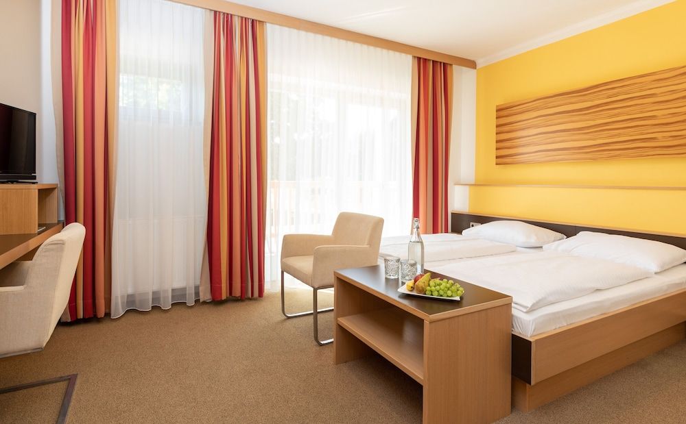 Der Trattner - Hotel Trattnerhof & Hotel Schöcklblick Comfort Triple Room 3