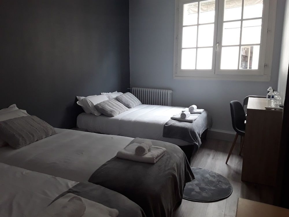 Classic Quadruple Room, Ensuite, City View