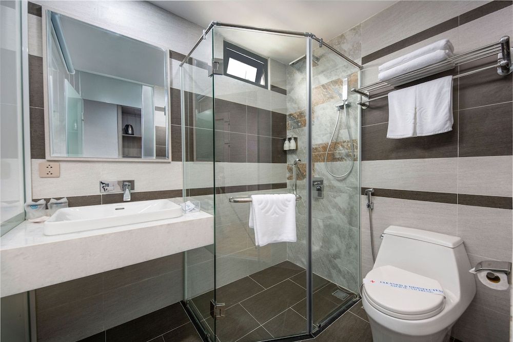 undefined Calix Hotel Da Nang Beach 9