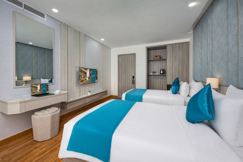 undefined Calix Hotel Da Nang Beach 2