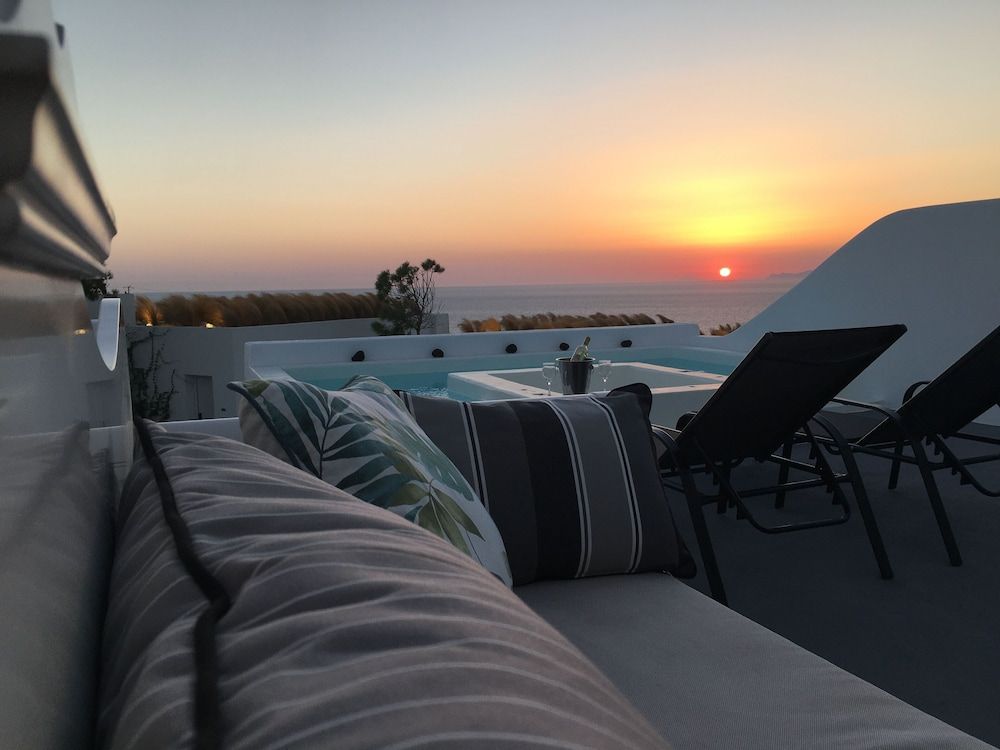 undefined Santolia Art Suites 6