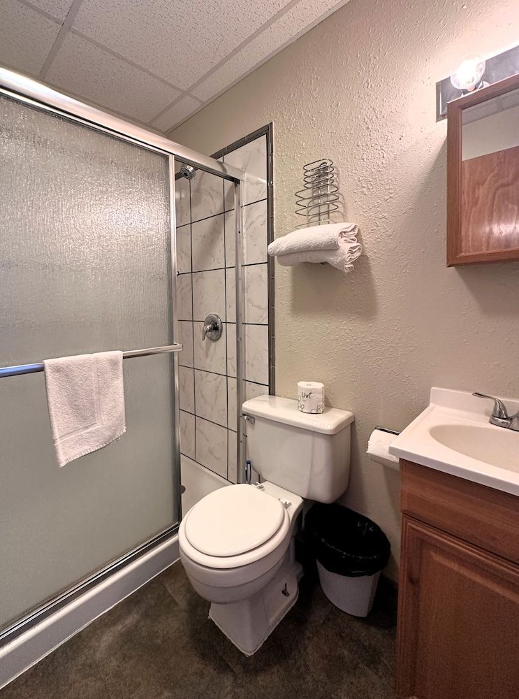 Alhonna Resort LLC Comfort Condo, 2 Bedrooms, 2 Bathrooms, Lake View 5