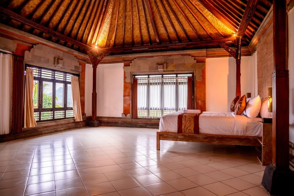 Patal Kikian Villas Deluxe Double Room 4