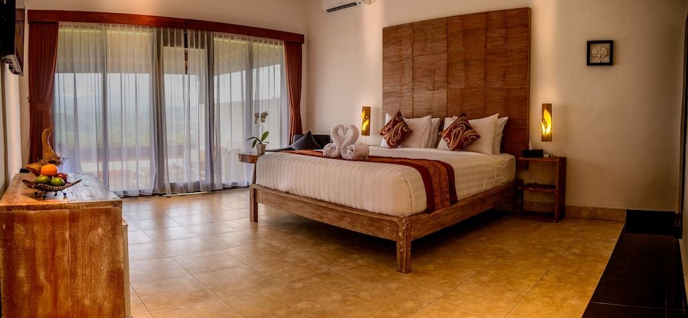 Patal Kikian Villas Deluxe Double Room 3
