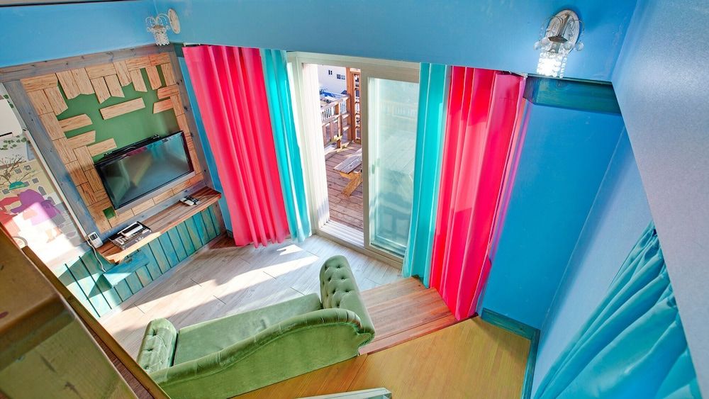 Gyeongju B House Pension Room (201) 9