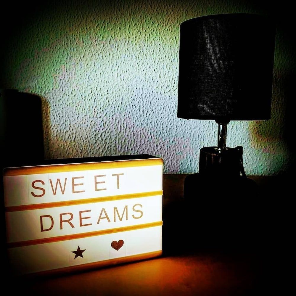 Sublime Sun & Van, By Meco Stays Double Room, Shared Bathroom 3