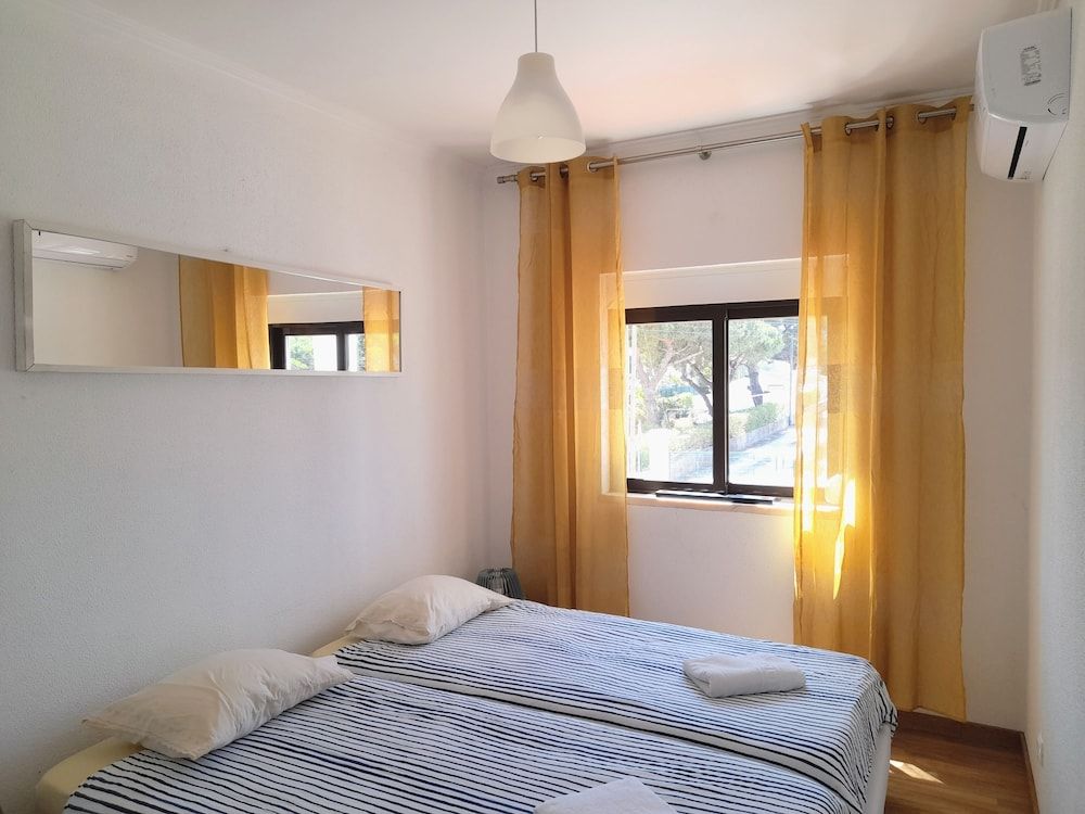 Sublime Sun & Van, By Meco Stays Double Room, Shared Bathroom