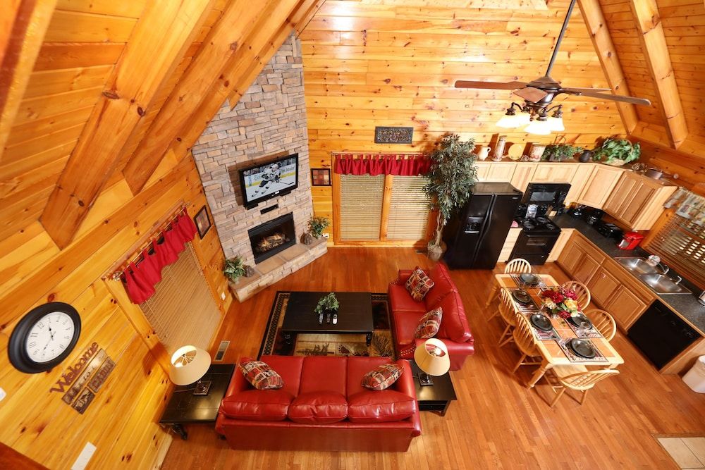 Around the Mountain - One Bedroom Cabin Cabin, Multiple Beds, Hot Tub 11