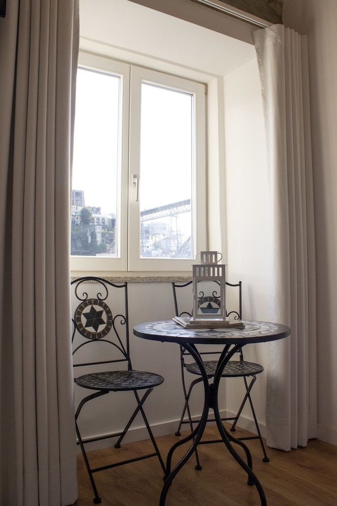 Red House by the River Studio 8