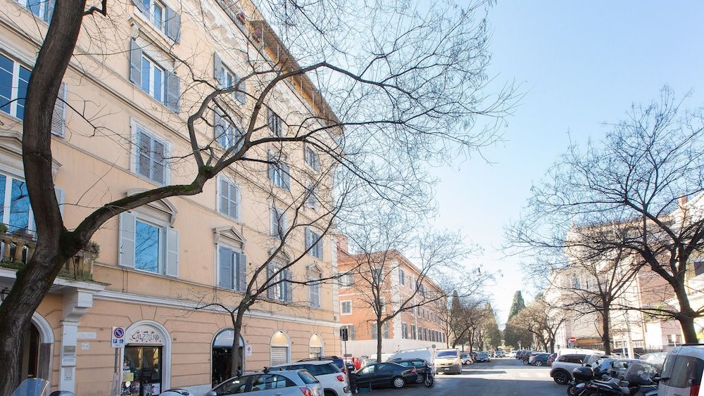 undefined Rental in Rome Pompeo Magno 3