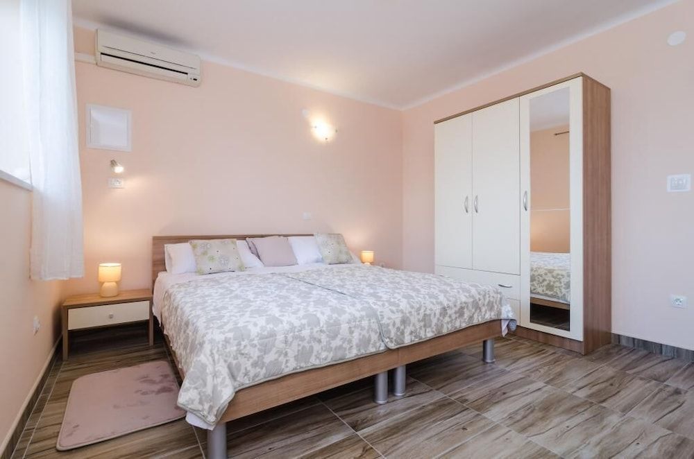 undefined Apartments Lena & Lara 10