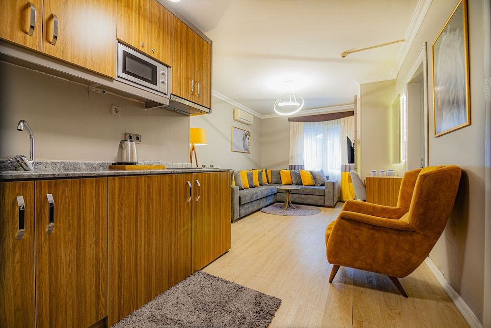 undefined la palace 4