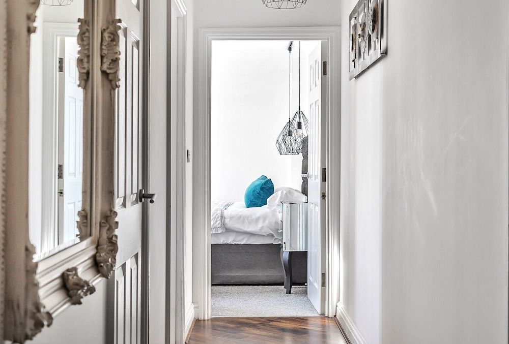 Pochin House Collections Deluxe Penthouse, Private Bathroom, Sea View 5