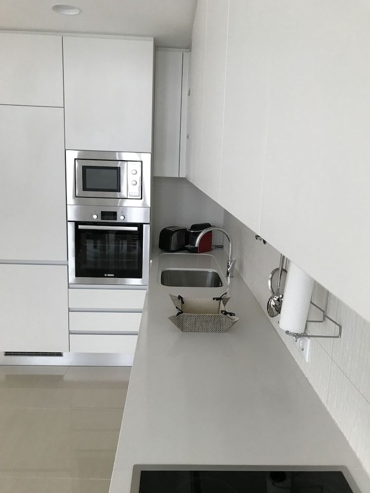 Lisbon10 Apartment, 2 Bedrooms (1 Dir) 5
