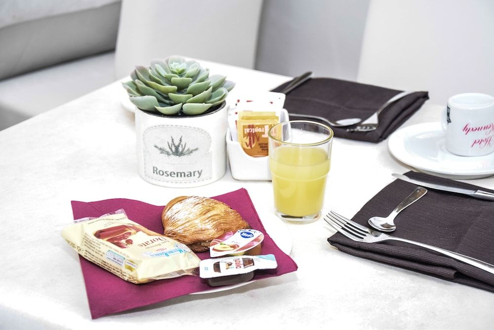 undefined Hotel Kennedy 6