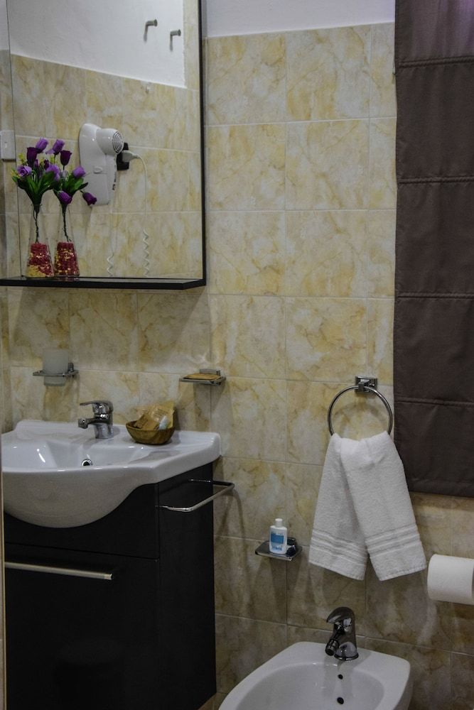 Hotel Kennedy Double or Twin Room 37